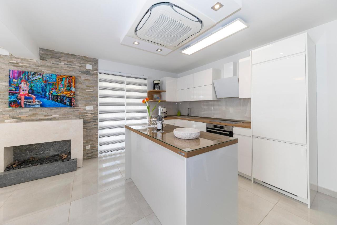 Joy 1 Apartment Novalja Εξωτερικό φωτογραφία